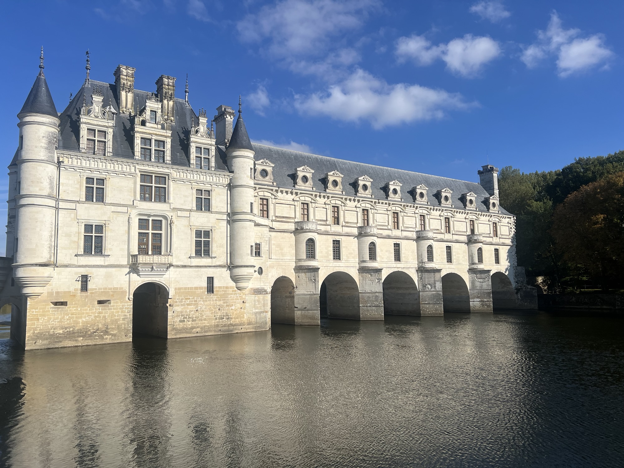 Cycling from Amboise to Chenonceau: Trip to France 20/28