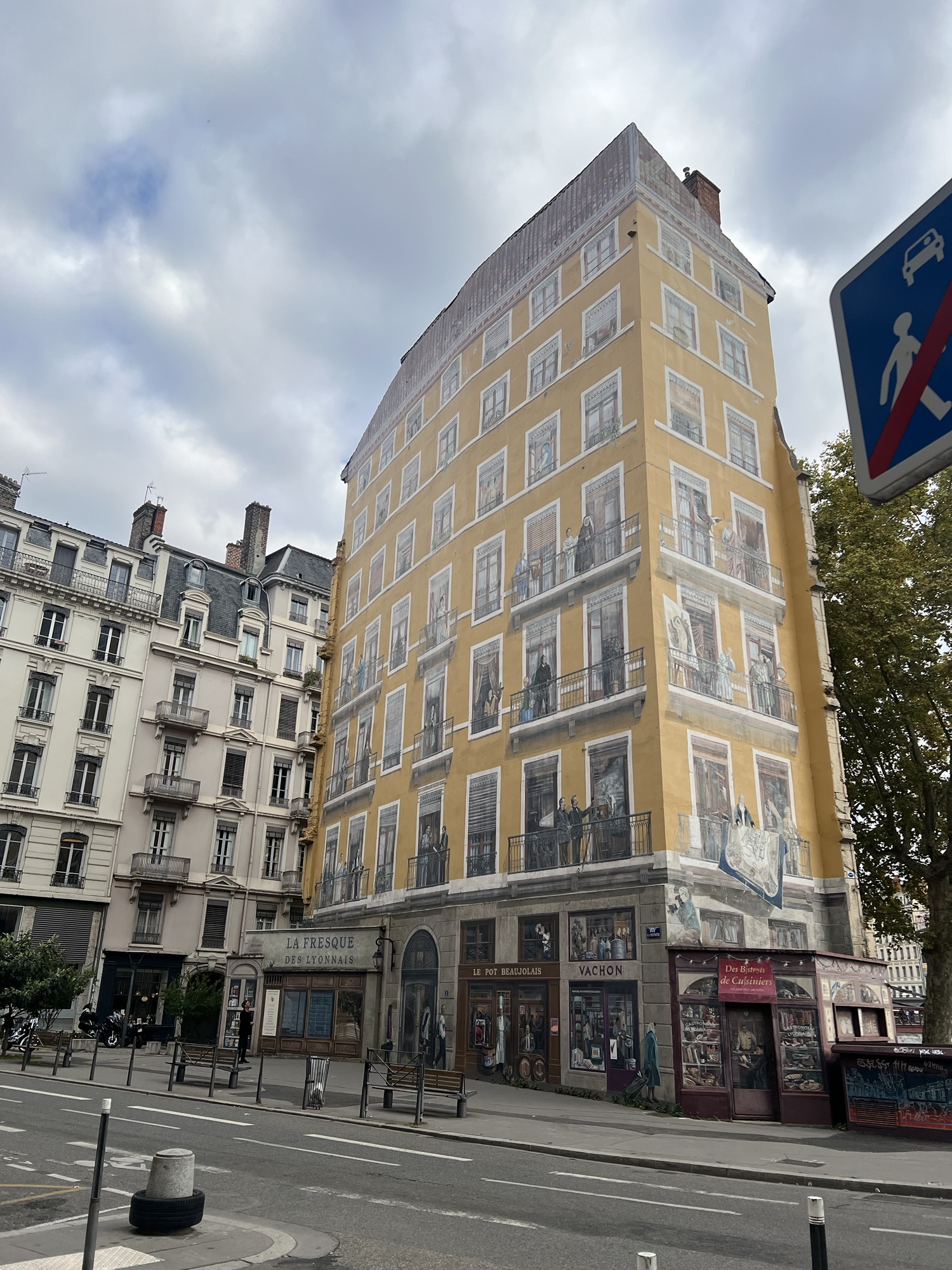 Bus from Chamonix to Lyon: Trip to France 25/28